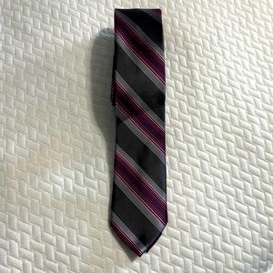 Arrow Slim Necktie 100 % Silk